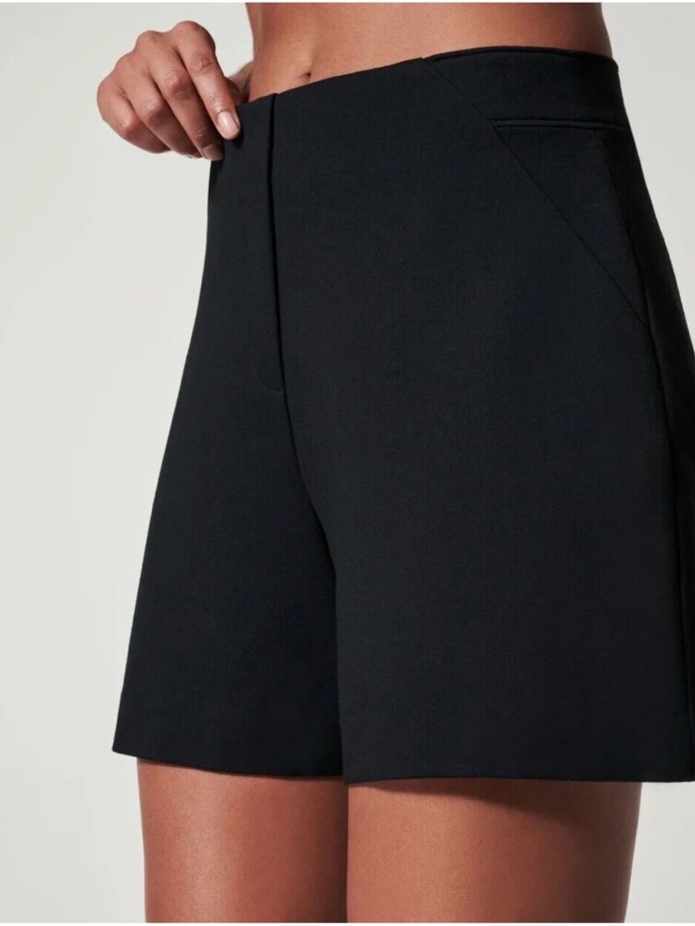 Spanx The Perfect A Line Short Classic Black Size Small